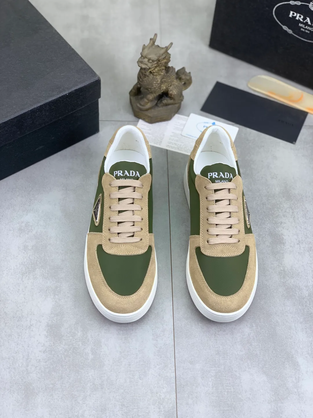 Men's Men's Shoes💰P440💰[New Style] The latest classic model of high-quality PRADA breathable and comfortable men's shoes has been launched on the official website in 1:1 reproduction, synchronized in Hong Kong counters and on the same catwalk; all made of calfskin with breathable mesh fabric ➕Imported soft and comfortable sheep Leather lining, 🍡🍡original 1:1 rubber outsole, non-slip and wear-resistant; comfortable to wear, attractive style, fine workmanship, and simple and neat shoe last, showing a man's courage and toughness, 👍size 38 to 44; 5️⃣colors🉑️ to choose from
